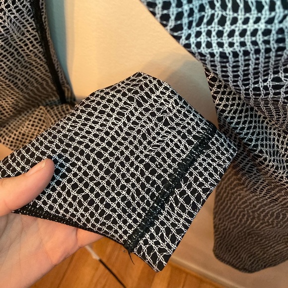 Lululemon black and white tights, size 10, great condition - Picture 8 of 12
